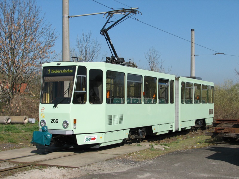 KT4DM 206 in hellgrün